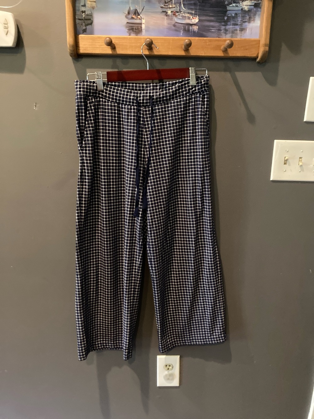 Lands End size small dark blue and white pajama bottoms EUC